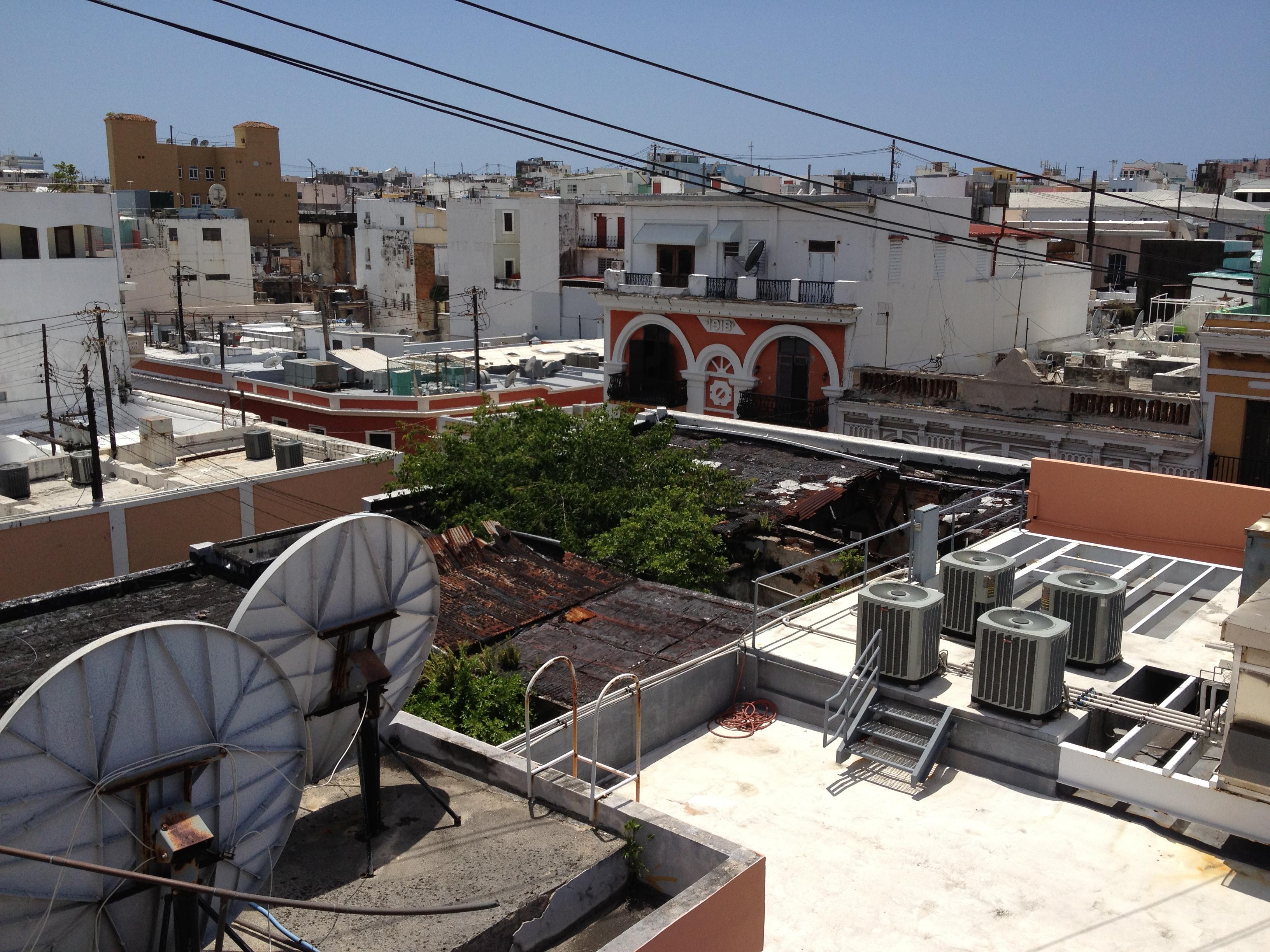 Calle de la Fortaleza 353 - Sanatorio de la Sociedad Espanola de Auxilio Mutuo y Beneficencia de Puerto Rico 1883 - San Juan (Viejo San Juan) - 2012 00008